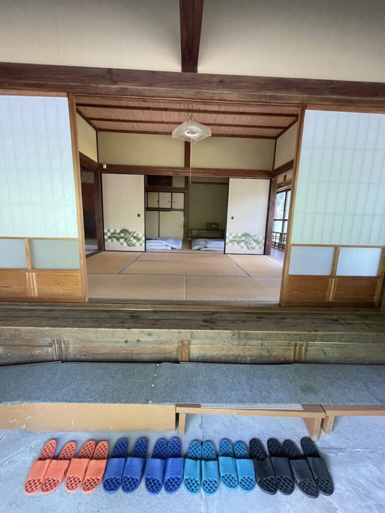 高知　大豊町　ペットOK　一棟貸し　ガルバンゾハウス