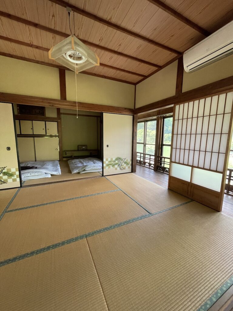 高知　大豊町　ペットOK　一棟貸し　ガルバンゾハウス